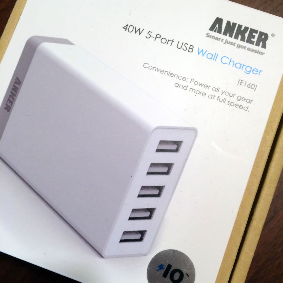 パッケージ - Anker 5ポート USB急速充電器 ACアダプタ