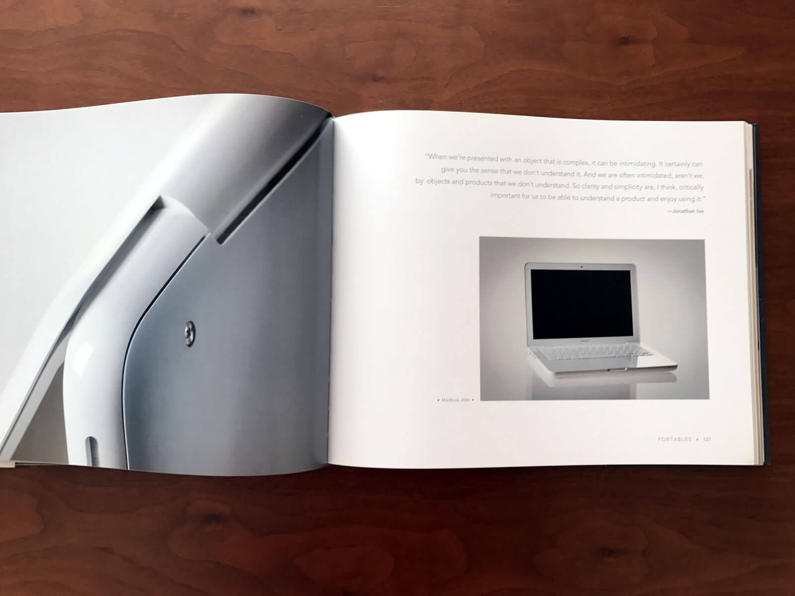 Apple 写真集 「Iconic: A Photographic Tribute to Apple Innovation」